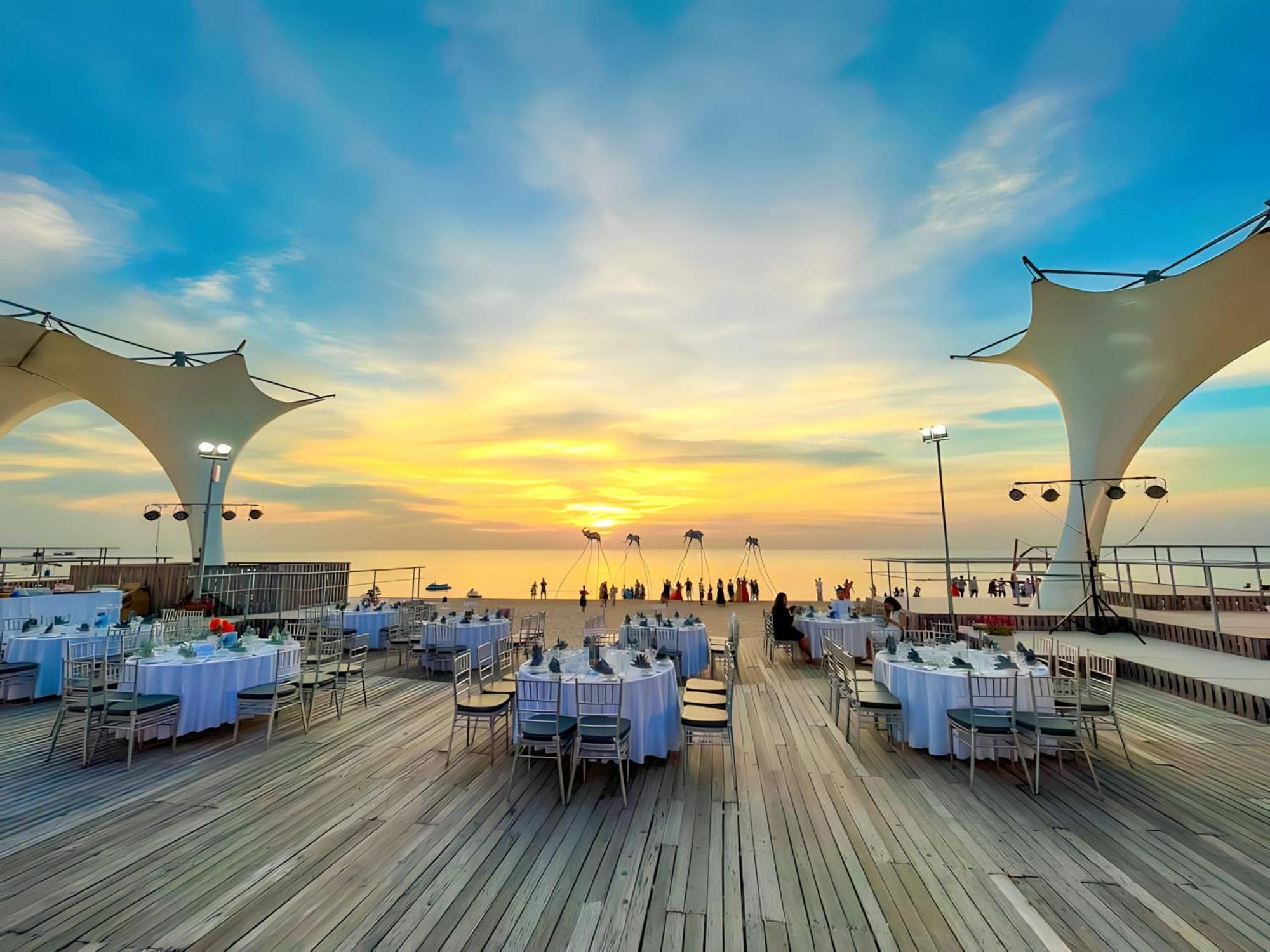 Sunset Sanato Resort & Villas Дуонг-Донг Экстерьер фото